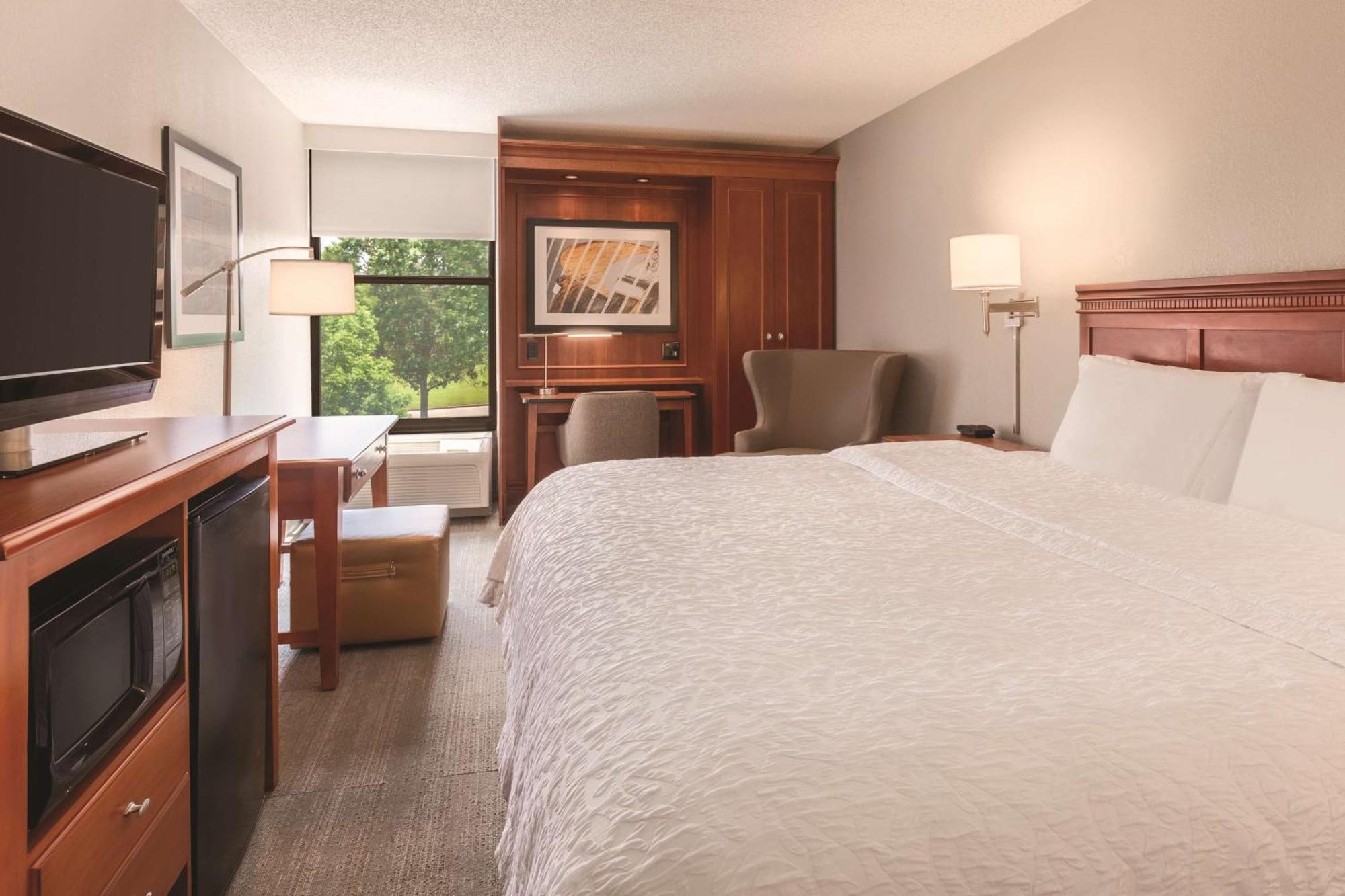 Hampton Inn Des Moines-Airport Exterior foto