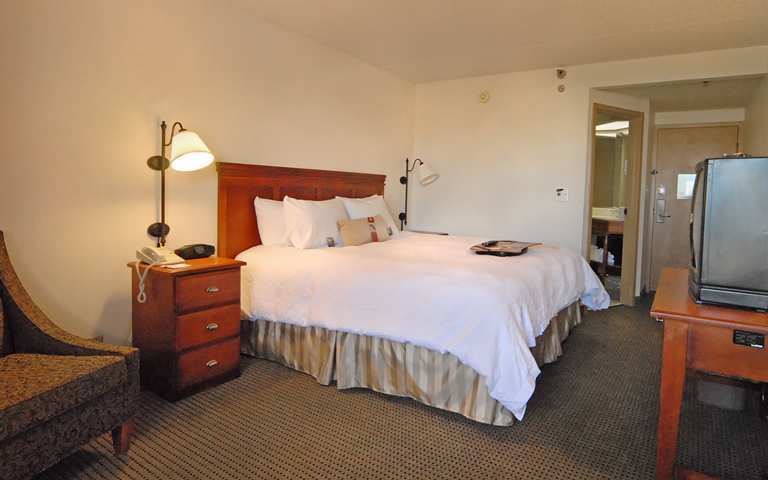 Hampton Inn Des Moines-Airport Exterior foto